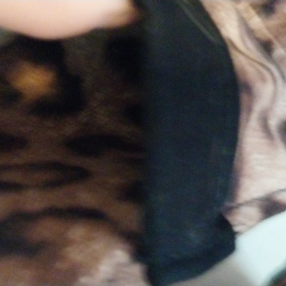 Beautifully made chico's brand size2 leopard jacket lined light weight . - Picture 7 of 7